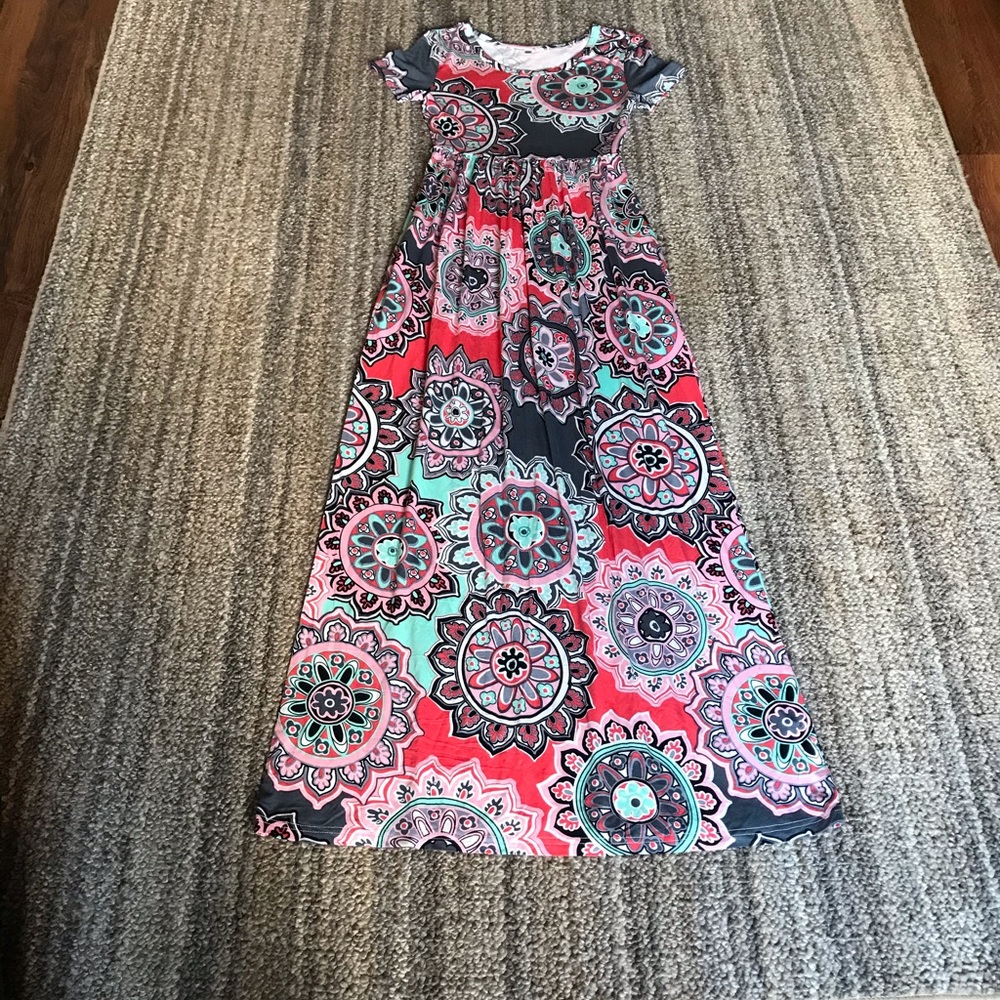 Stretchy knit multicolor maxi dress